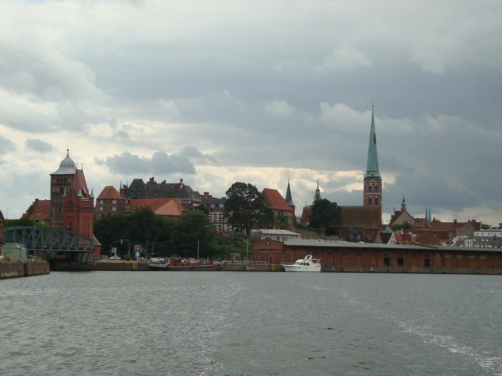 Hotel An Der Marienkirche Lübeck Kültér fotó